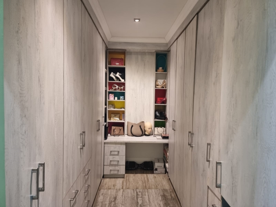 5 Bedroom Property for Sale in Cashan North West